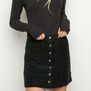 Brandy Melville Bruce Skirt